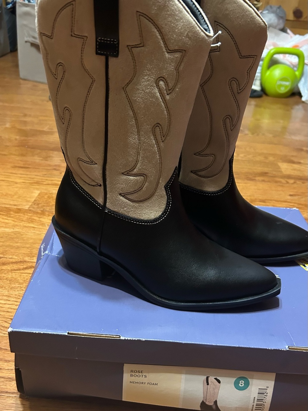 Universal Thread Two-Tone Western Ankle Boots in Black & Beige